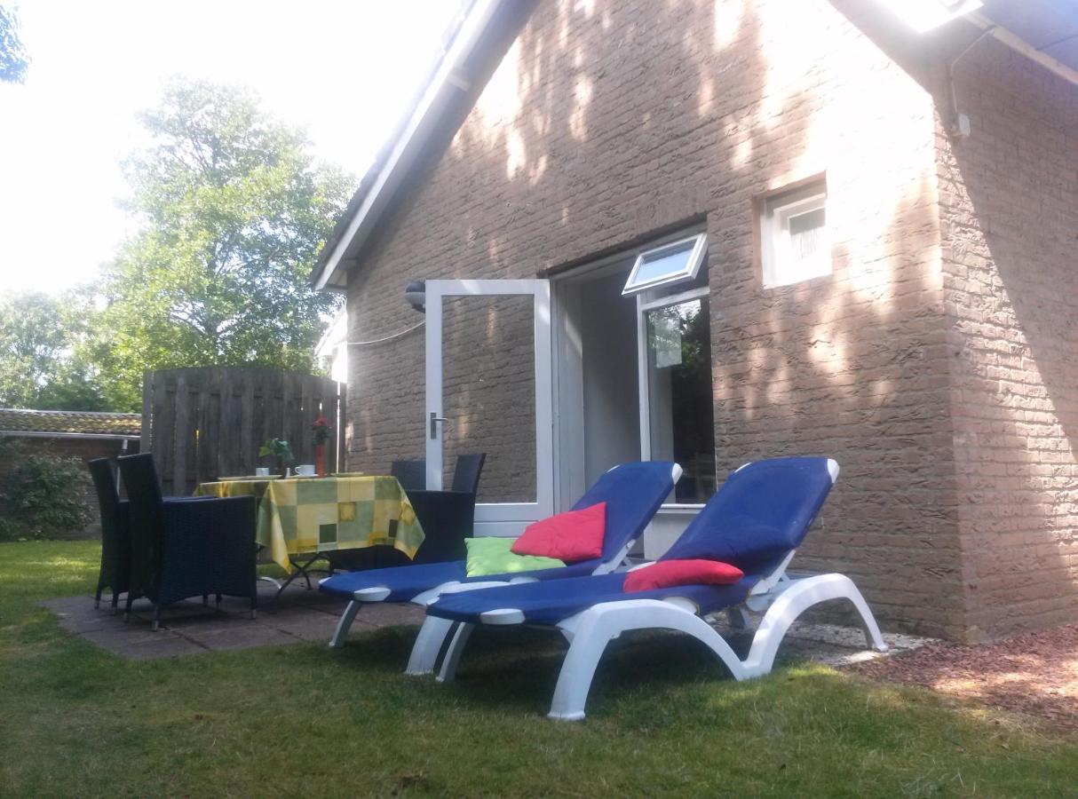 Boszicht 6 Halfvrijstaande Vakantiewoning In โอชต์คาเปลเล ภายนอก รูปภาพ